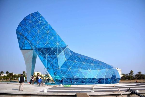 Top 100 Design Trends in February
