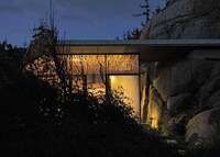 Slopping Cliffside Homes Image 4