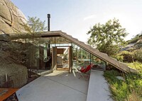 Slopping Cliffside Homes Image 7