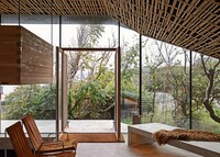 Slopping Cliffside Homes Image 8