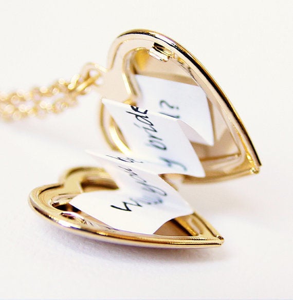 18 Valentine's Day Accessories