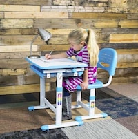 Growth-Accommodating Desks Image 2