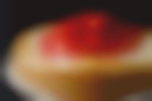 Supersized Cream Puff Cakes