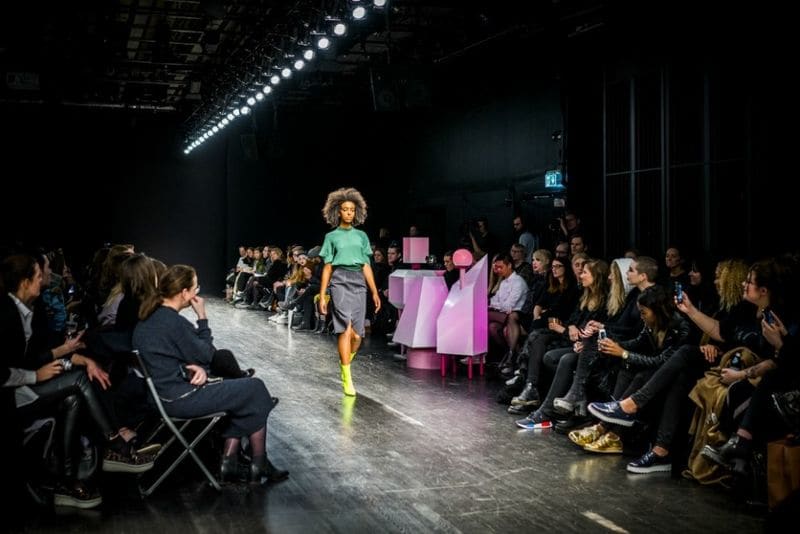 VR Fashion Shows