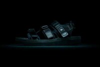 Masculine Velcro Sandals Image 2