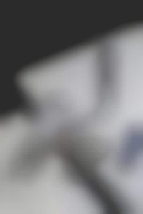 Minimalistic Pop-Up Supermarkets