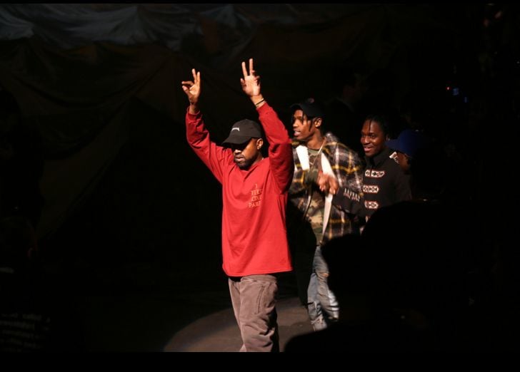 Album-Streaming Fashion Shows