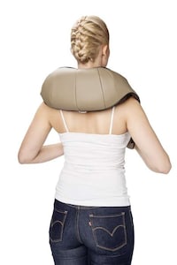 Scarf-Inspired Massagers Image 2