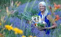 Organic Salad Dressings Image 2