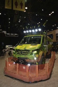 Extreme Labor Trucks Image 2