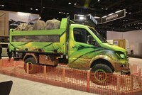 Extreme Labor Trucks Image 4