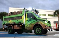 Extreme Labor Trucks Image 5