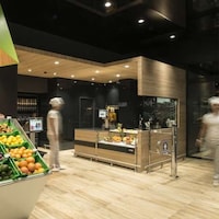 Customer-Focused Grocery Concepts Image 3