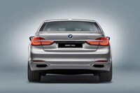 Fuel-Efficient Hybrid Cars Image 8