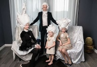 Classical Paper Wigs Image 2