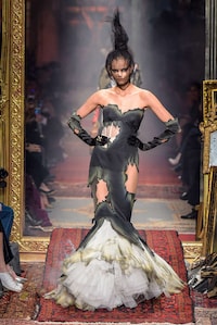 Retro Decaying Couture Image 6