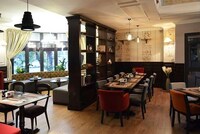 Cozy Mediterranean Eateries Image 3