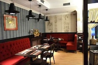 Cozy Mediterranean Eateries Image 4