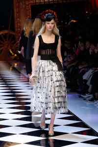 Sicilian Fairytale Couture Image 3