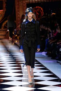 Sicilian Fairytale Couture Image 4