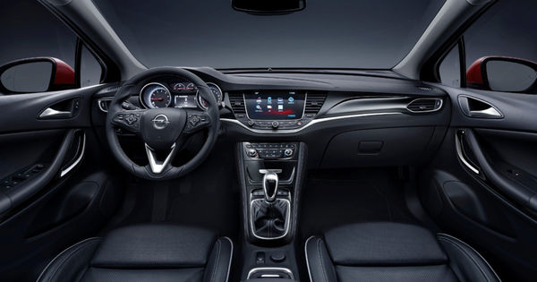 15 Wi-Fi Connected Cars