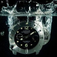 Stylish Submersible Timepieces Image 4