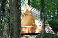 Eco-Friendly Glamping Cabins Image 4