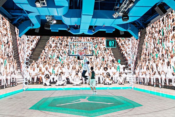 30 Examples of Interactive Sports Fandom