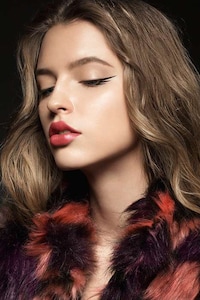 Subtle Glamour Editorials Image 2