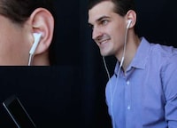 Wearable Tangle-Free Headphones Image 4