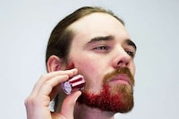 Sparkly Beard Kits Image 3