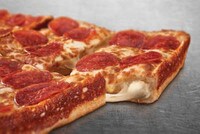 Cheese-Filled Pizza Crusts Image 2