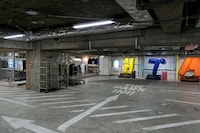 Parking Lot Shops Image 3
