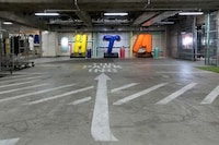 Parking Lot Shops Image 4