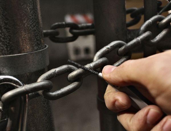Chain-Cutting Pocket Tools Image 2