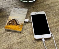 Artistic Smartphone Chargers Image 4