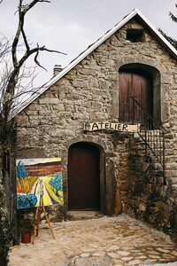 Rustic Artist Residences Image 4