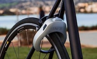Auto-Unlocking Bike Locks Image 2