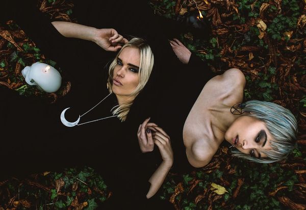 15 Examples of Eco Goth Fashion