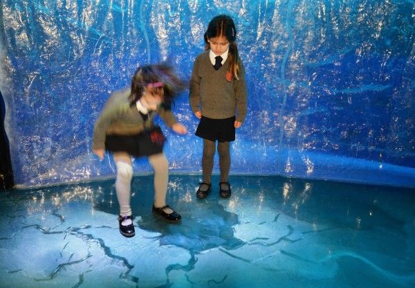 Simulated Aquarium Exhibits