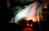 Wearable Hands-Free Flashlights Image 4