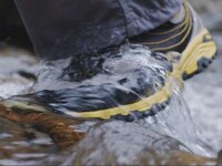 Breathable Waterproof Clothing Image 8