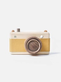 Wooden Camera Toys Image 8