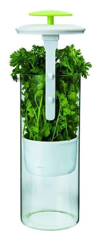 Freshness-Increasing Herb Holders Image 2