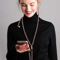 Costume Jewelry Headphones Image 4