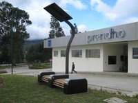Device-Charging Benches Image 5