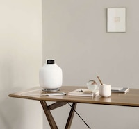 Phone-Charging Lamps Image 3