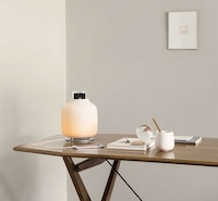 Phone-Charging Lamps Image 4