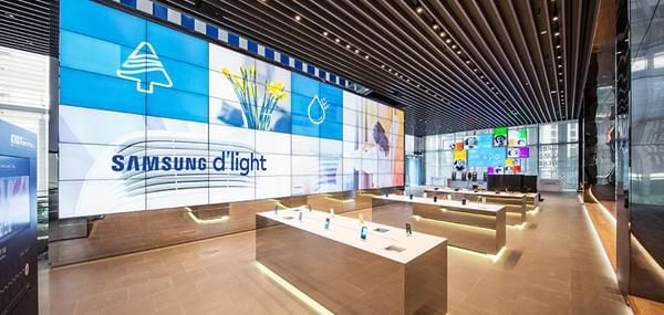 25 Electronics Retailer Innovations