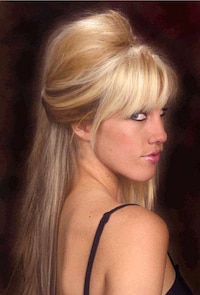 Hollywood-Inspired Hair Accessories Image 3